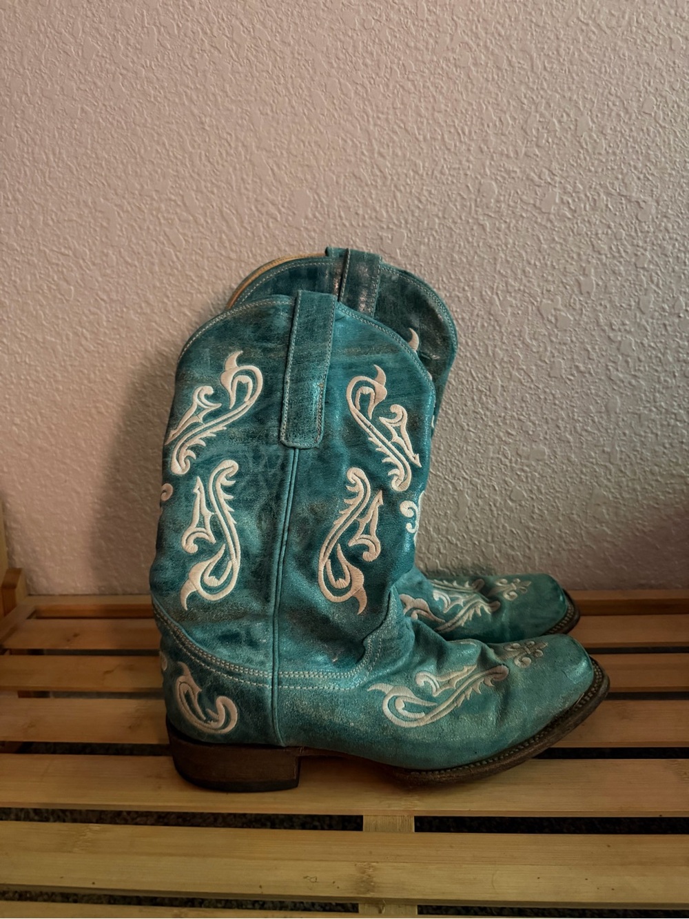 Corral Women’s Turquoise Embroidered Leather Western Cowboy Boots Size 8.5 M